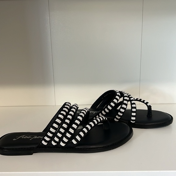 NWT FREE PEOPLE BEATRICE BEADED SANDAL - Picture 7 of 9